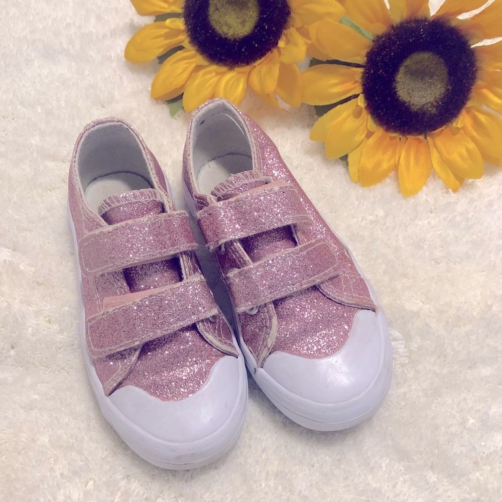 🌸Pink Sparkly Velcro Sneakers🌸
